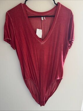 Women's V-Neck Short Sleeve Bodysuit